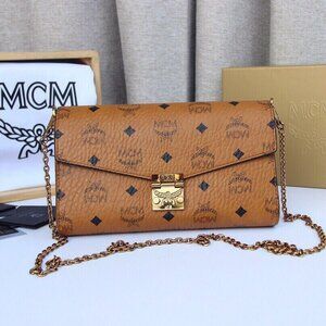 MCM brown printed chain envelope bag, single shoulder diagonal cross bag